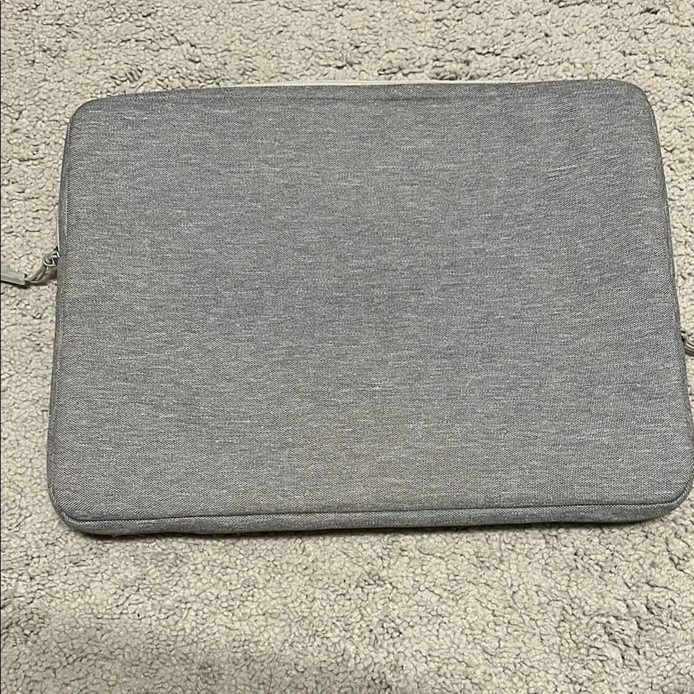 Tomtoc Gray Tablet Sleeve